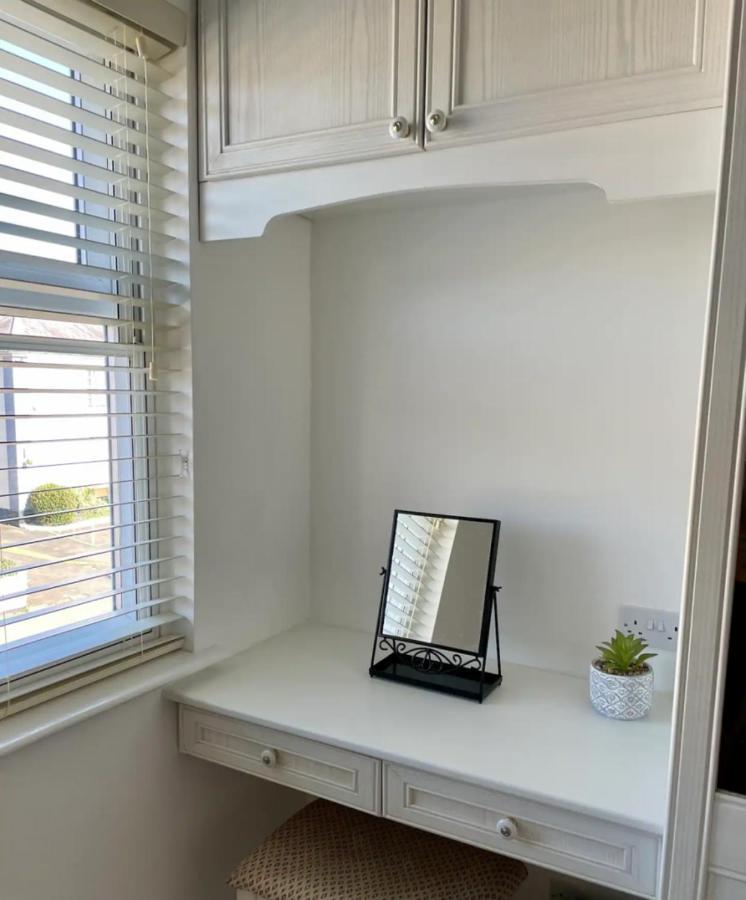 Stratford Upon Avon: 2 Bed Town Centre Apartment, Parking For One Car Екстер'єр фото