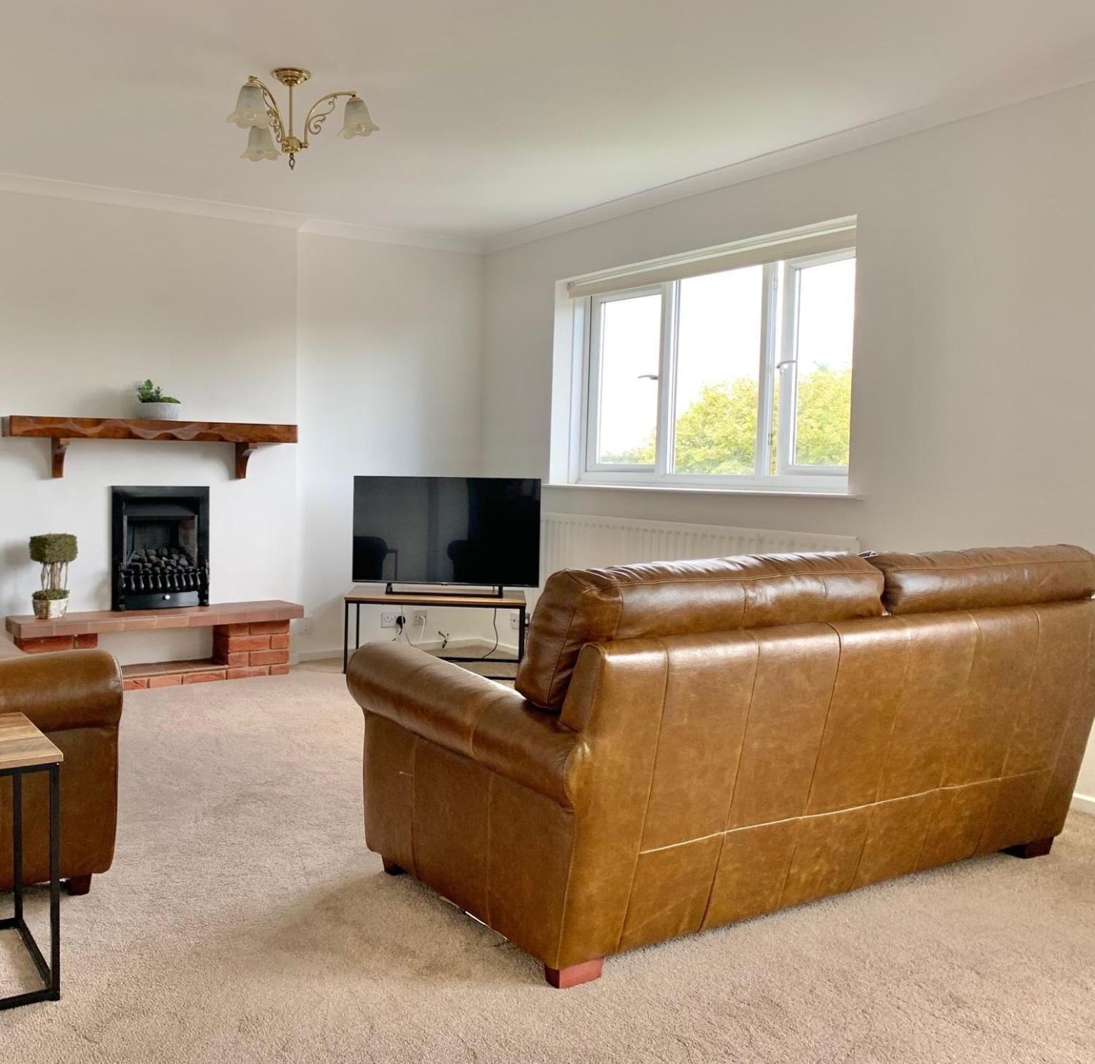 Stratford Upon Avon: 2 Bed Town Centre Apartment, Parking For One Car Екстер'єр фото