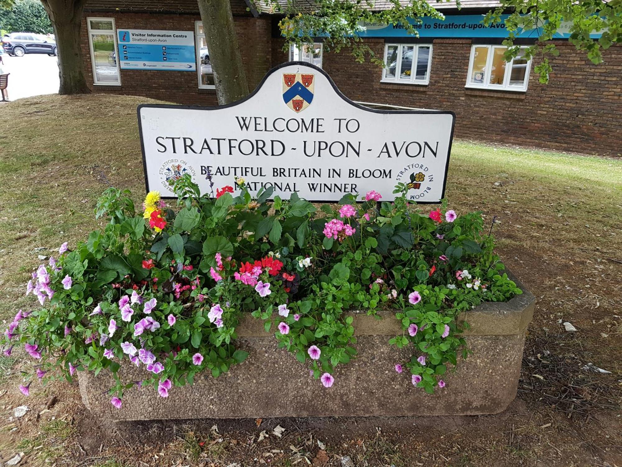 Stratford Upon Avon: 2 Bed Town Centre Apartment, Parking For One Car Екстер'єр фото