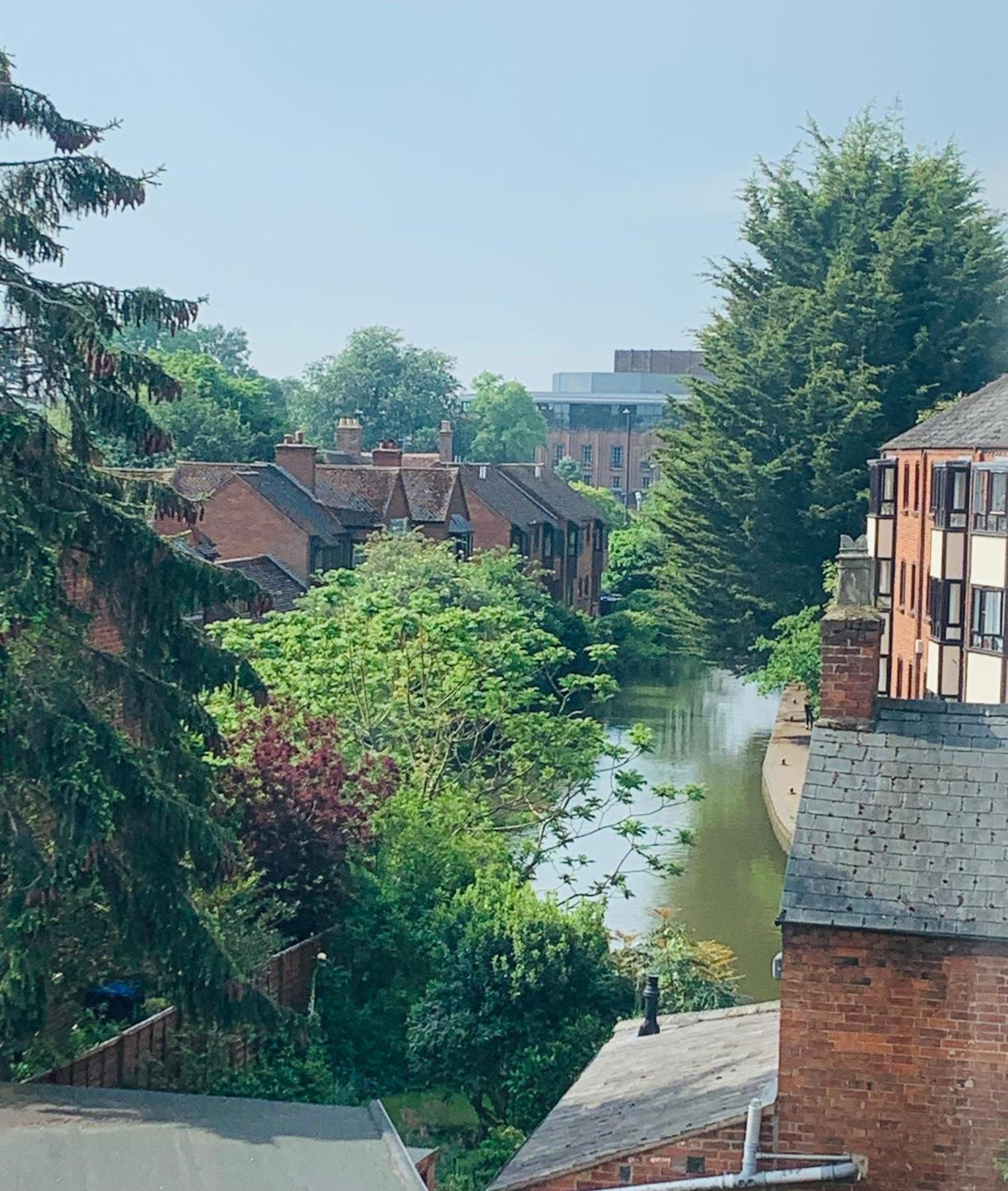 Stratford Upon Avon: 2 Bed Town Centre Apartment, Parking For One Car Екстер'єр фото